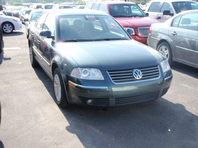 2004 VOLKSWAGEN PASSAT GLS